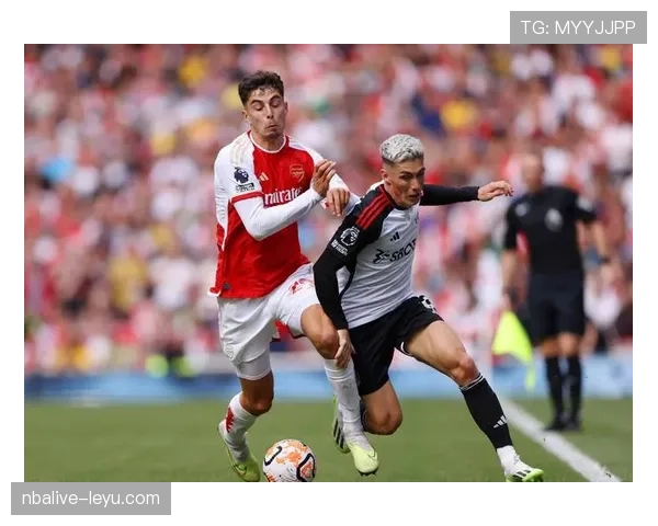 马科斯·塞内西状态火热,助球队强势冲击英超冠军 马科斯·塞内西状态火热,助球队强势冲击英超冠军