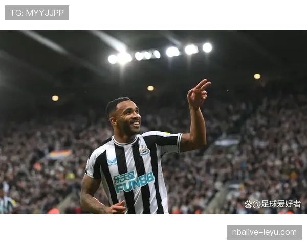 朗斯塔夫闪耀英超,助纽卡斯尔斩获关键胜利 朗斯塔夫闪耀英超,助纽卡斯尔斩获关键胜利