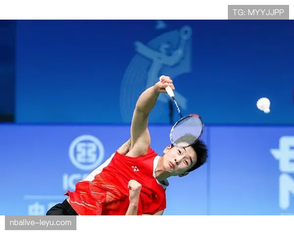 李诗沣赛场像贵公子，镜头一转去小超市数零钱的那张脸真接地气